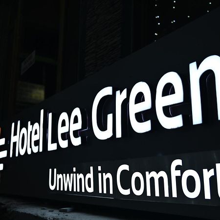 Hotel Lee Green Manāli Eksteriør billede