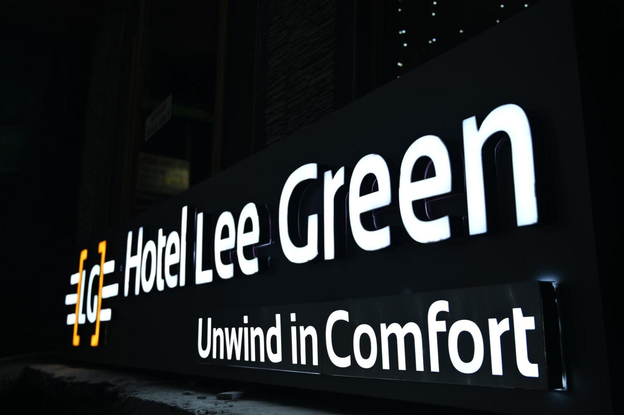 Hotel Lee Green Manāli Eksteriør billede